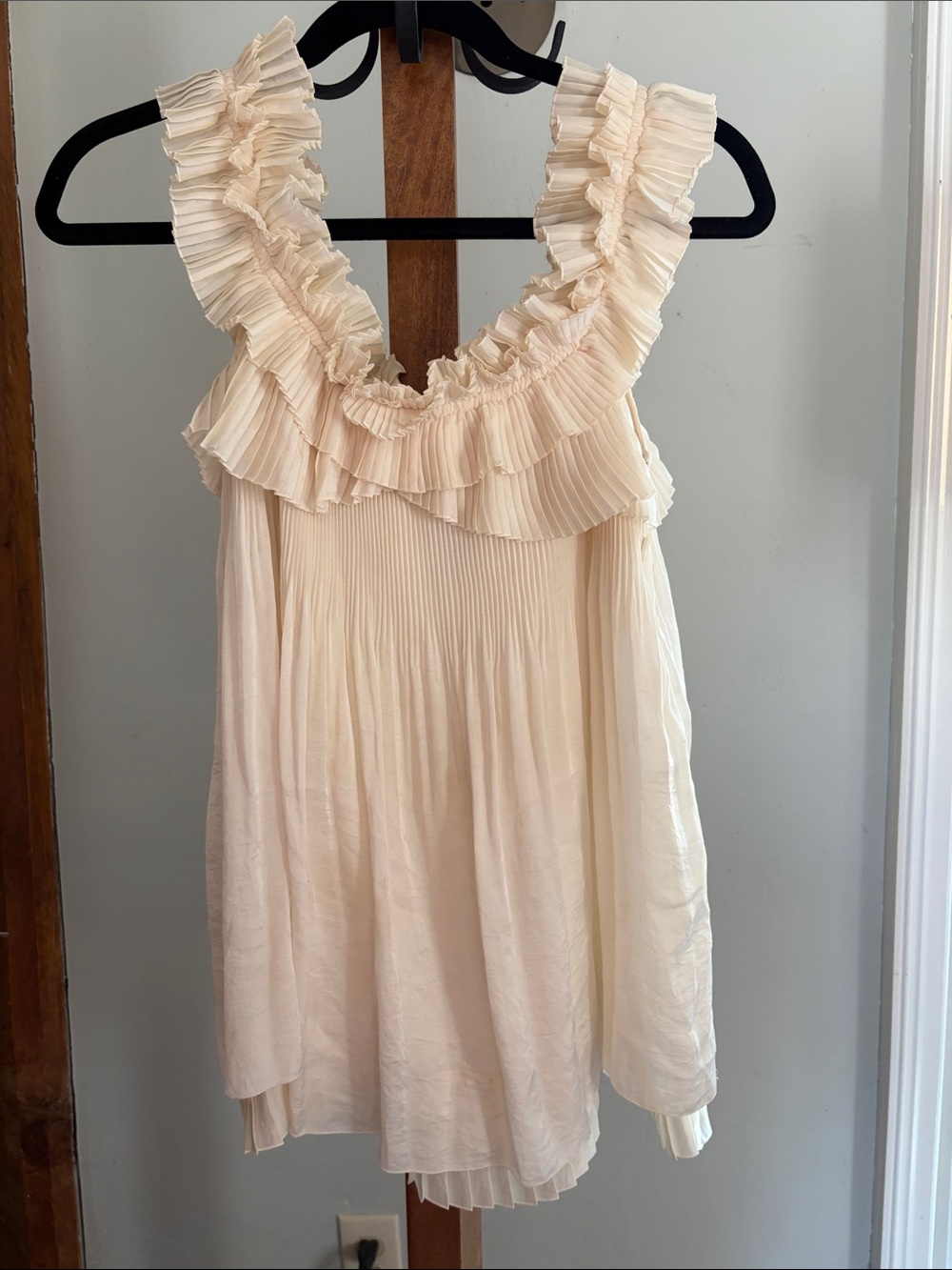 Ruffled Pleated Ivory Women’s Sleeveless Top